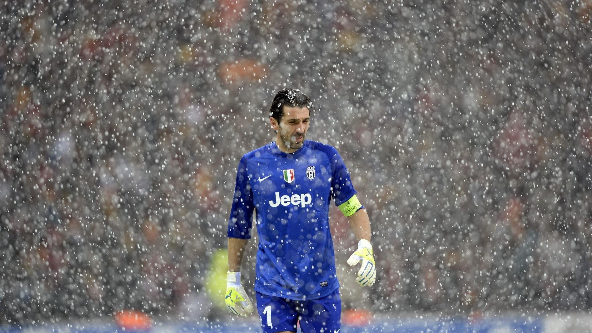 开云体育入口-伊拉克掀翻墨西哥，巴雷拉如何用一脚踢碎足球世界的傲慢高墙