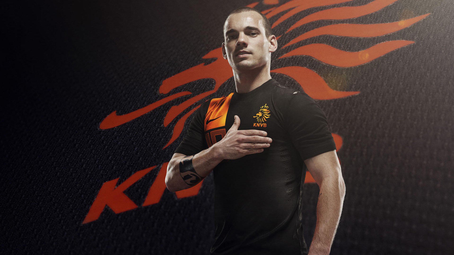 赛道上的篮球对决，杜兰特在F1年度争冠中接管比赛