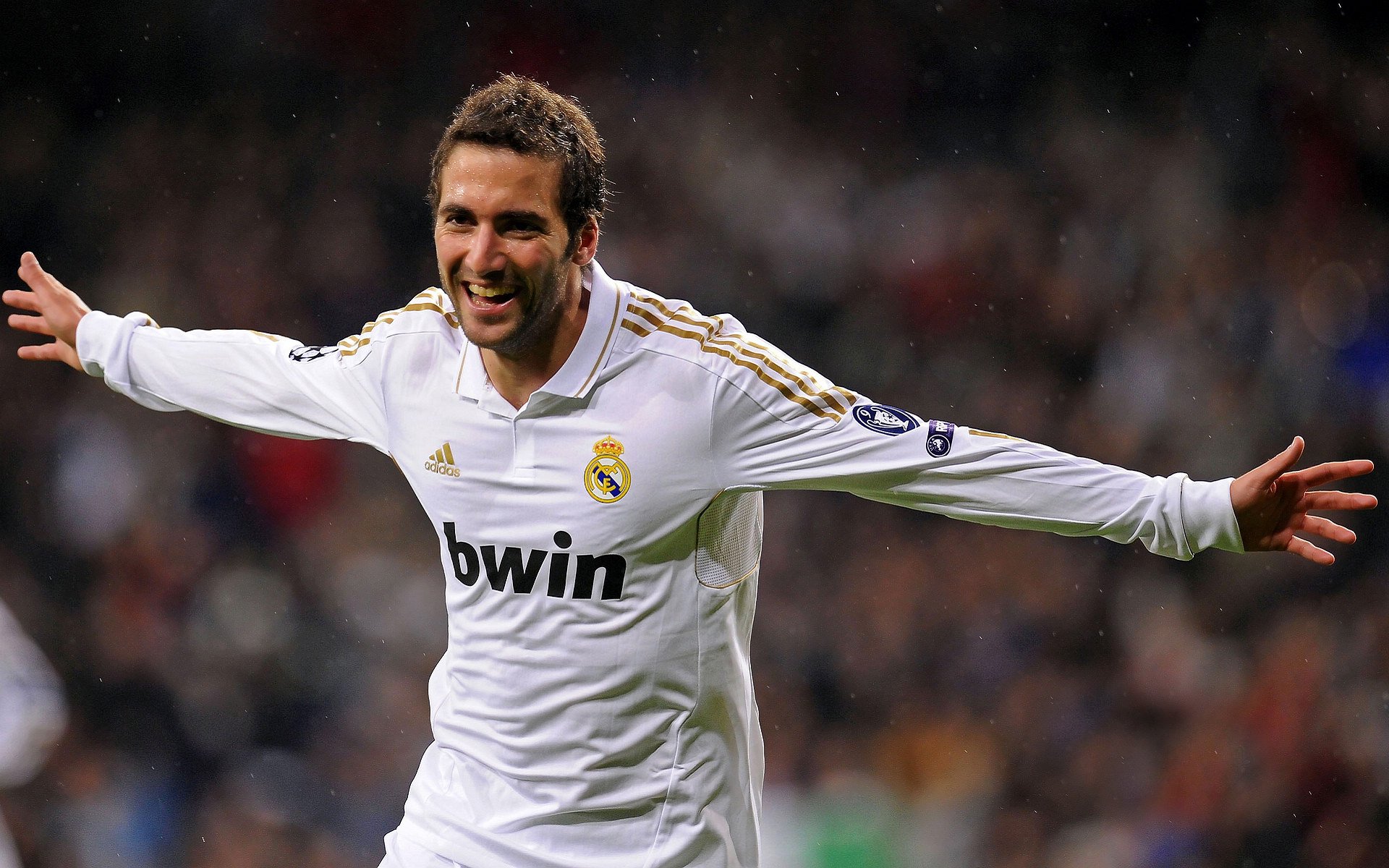 开云体育官网-布鲁诺存在感拉满，加纳冲垮巴拉圭，当存在成为最锋利的矛